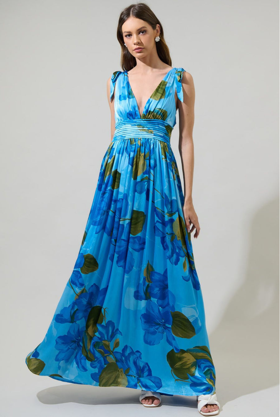 Neiva Floral Descanso Pleated Maxi Dress