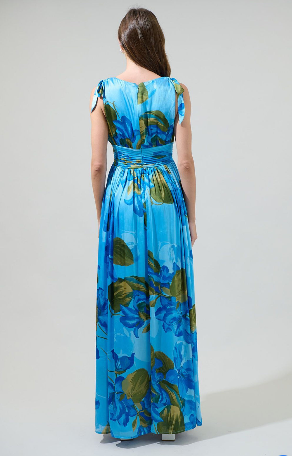 Neiva Floral Descanso Pleated Maxi Dress